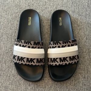 Micheal Kors Slides
